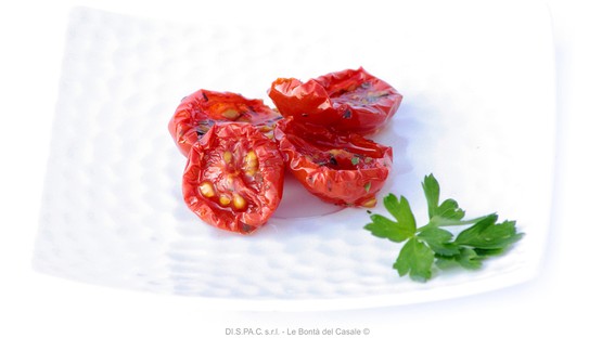 pusiau dziovinti vysniniai pomidorai 1